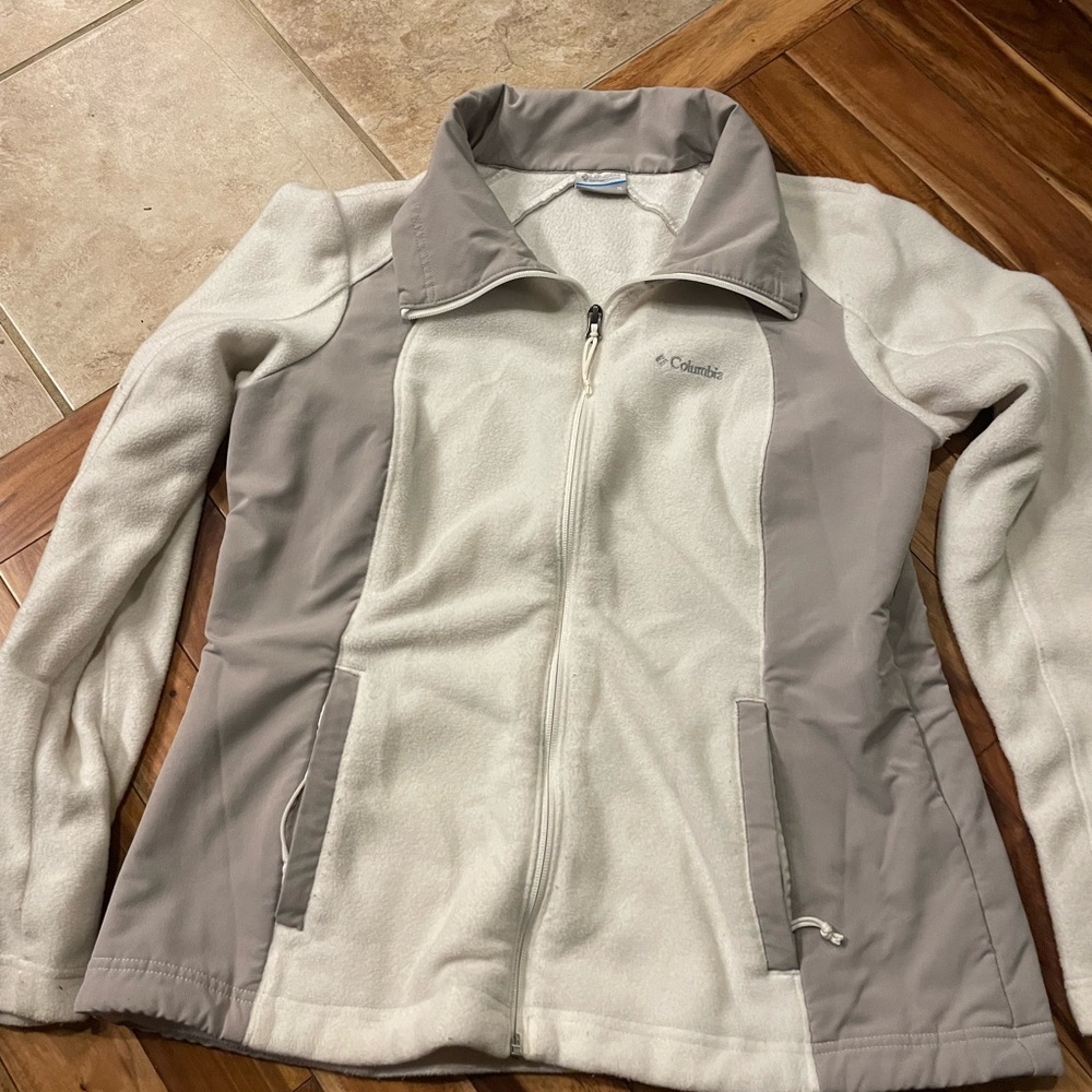 Columbia Women's Beige Fleece Jacket